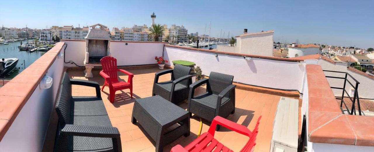 Appartement 80 M2,Port Rhodes D-2 Chambres, Terrasse Panoramique, Vue Sur Le Canal Principal D'Empuriabrava Dış mekan fotoğraf